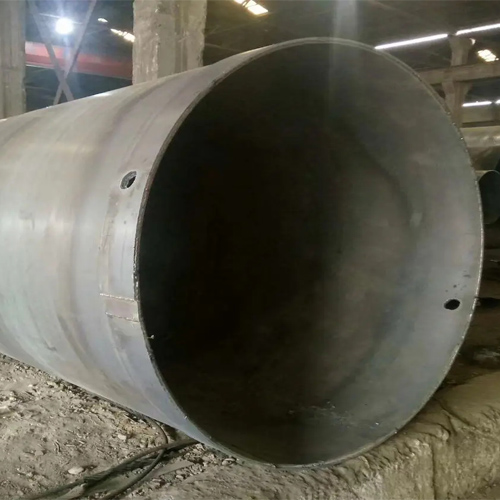 选择钢护筒的材质时，主要考虑哪些因素